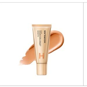 Hourglass Illusion Luminous Glow Foundation